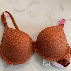 Pink Victoria’s Secret wear every wear push up
